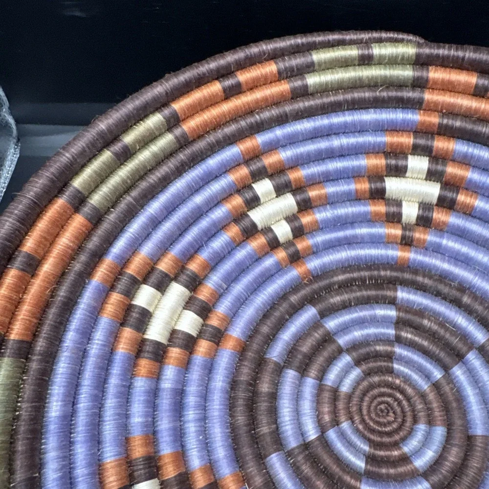 Kinasi‎ Fruit Bowl Rwanda Colorful Hand-Woven Basket New With Tags